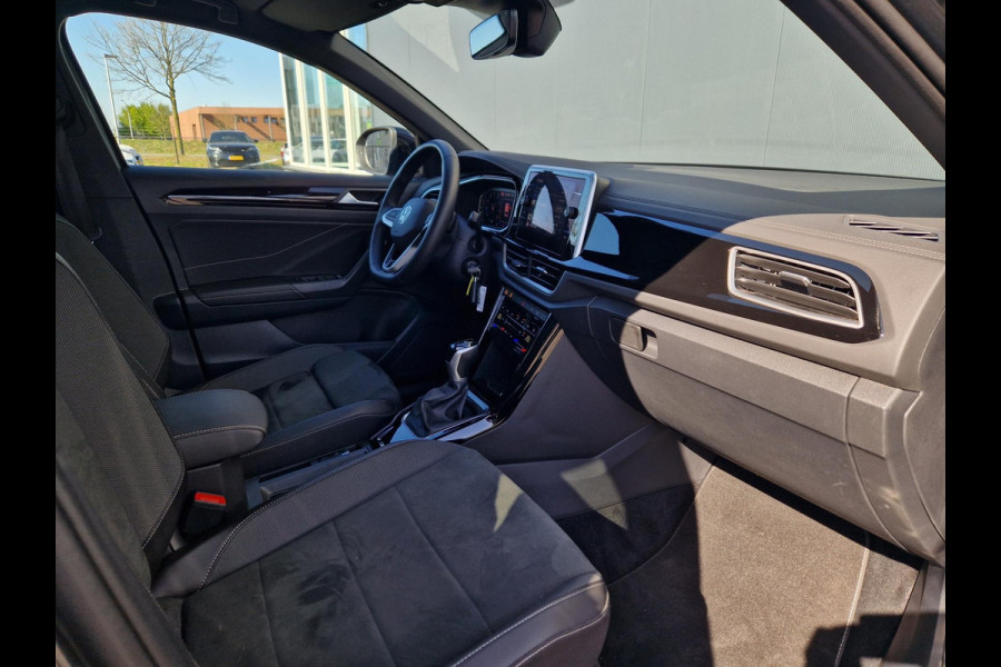 Volkswagen T-Roc 1.5 TSI R-Line /ACC /IQ Light /Camera /App Connect