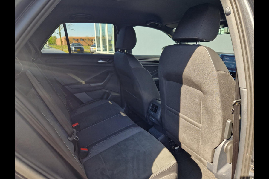 Volkswagen T-Roc 1.5 TSI R-Line /ACC /IQ Light /Camera /App Connect