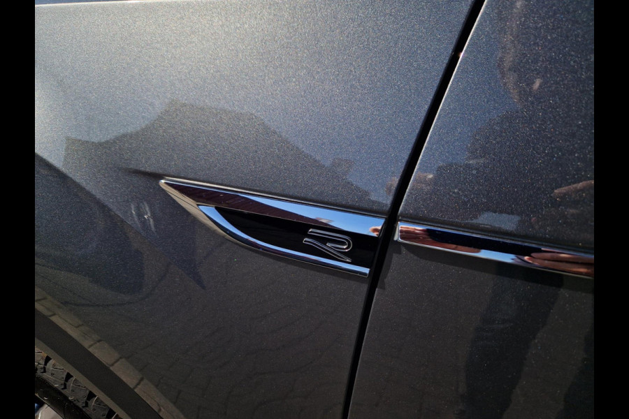 Volkswagen T-Roc 1.5 TSI R-Line /ACC /IQ Light /Camera /App Connect