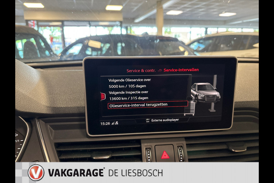 Audi Q5 55 TFSI e quattro Competition Pro Line / Leder /panorama-dak / trekhaak / luchtvering