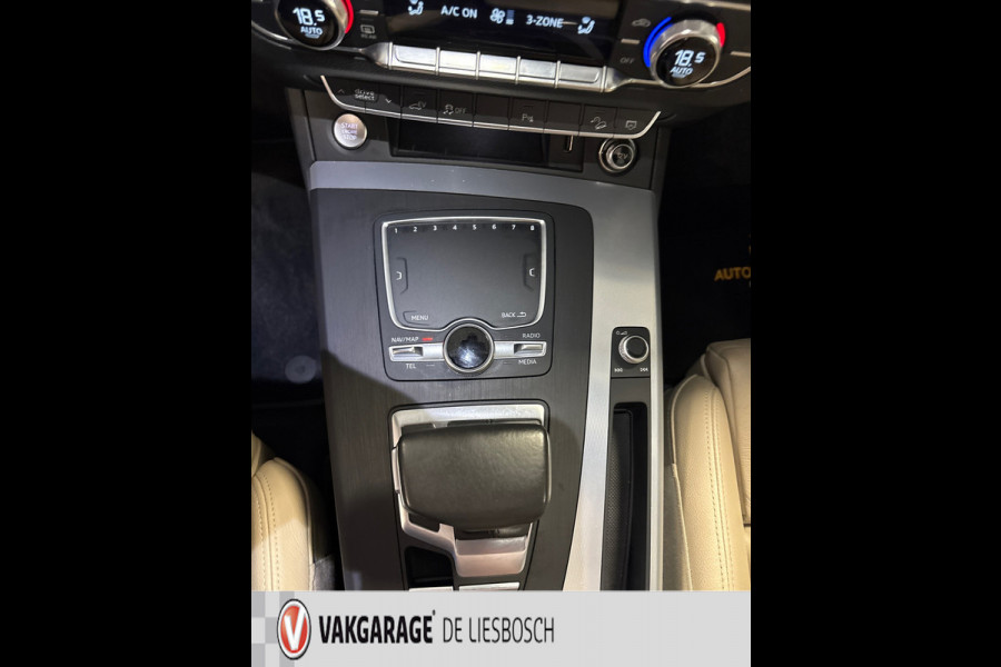 Audi Q5 55 TFSI e quattro Competition Pro Line / Leder /panorama-dak / trekhaak / luchtvering