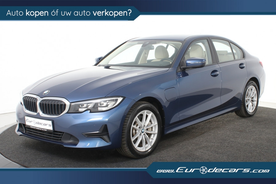 BMW 3-serie 330e Business Edition Plus *1ste Eigenaar*Navigatie*Park assist*
