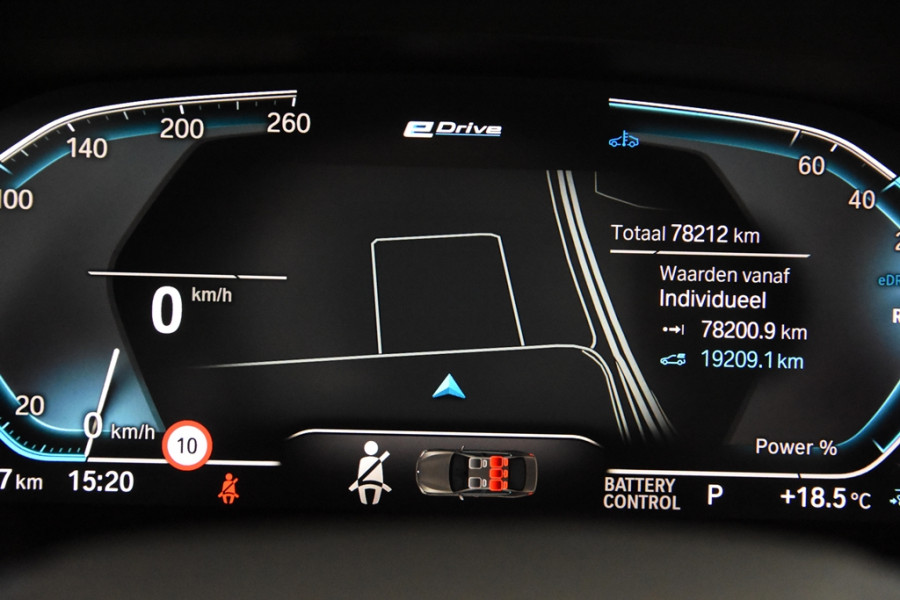 BMW 3-serie 330e Business Edition Plus *1ste Eigenaar*Navigatie*Park assist*