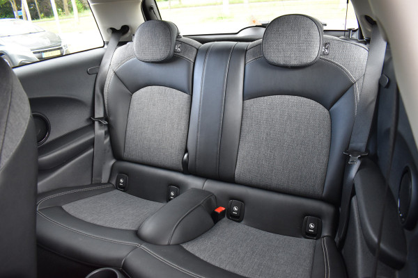 MINI Mini 1.5 Cooper Chili Business / Cruise Control / Keyless start / Sportstoelen /  LED /