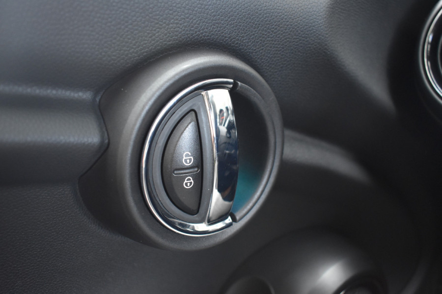 MINI Mini 1.5 Cooper Chili Business / Cruise Control / Keyless start / Sportstoelen /  LED /