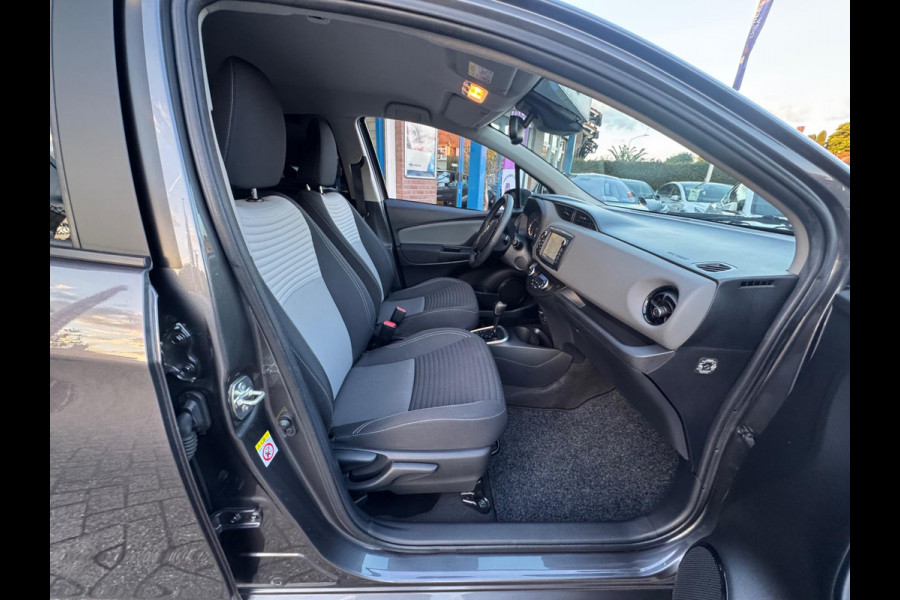 Toyota Yaris 1.5 Hybrid Dynamic 2019 AUT NAVI APK NAP!