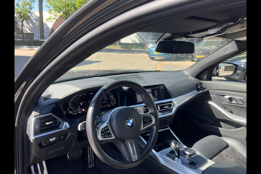 BMW 3-serie 330e High Executive CAMERA | ADAP. CRUISE | RIJKLAAR INCL. 12 MND. BOVAGGARANTIE