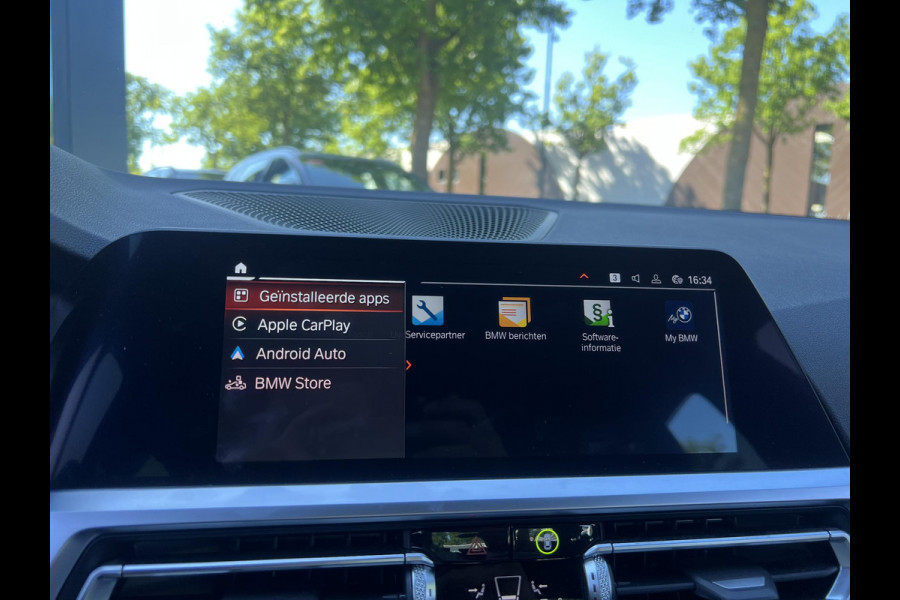 BMW 3-serie 330e High Executive CAMERA | ADAP. CRUISE | RIJKLAAR INCL. 12 MND. BOVAGGARANTIE