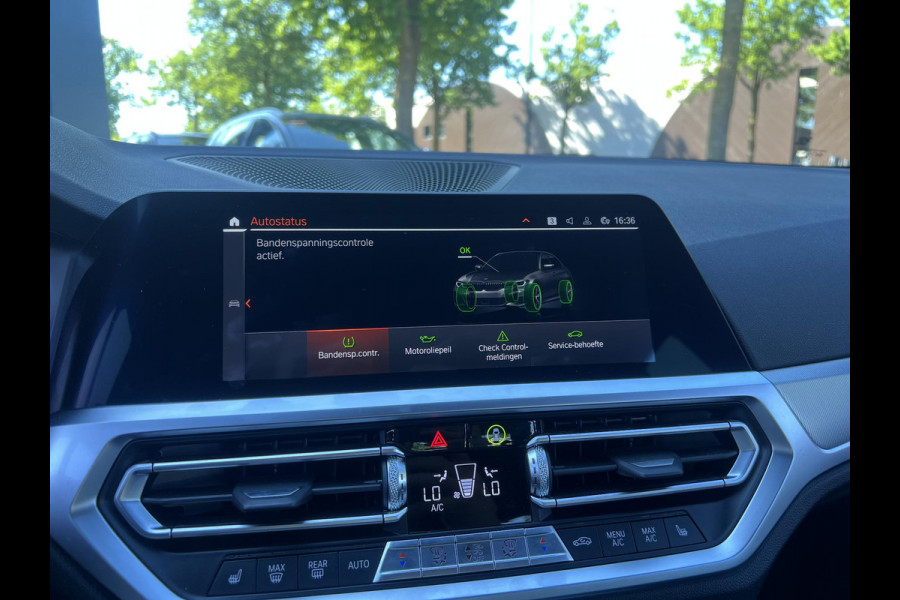 BMW 3-serie 330e High Executive CAMERA | ADAP. CRUISE | RIJKLAAR INCL. 12 MND. BOVAGGARANTIE