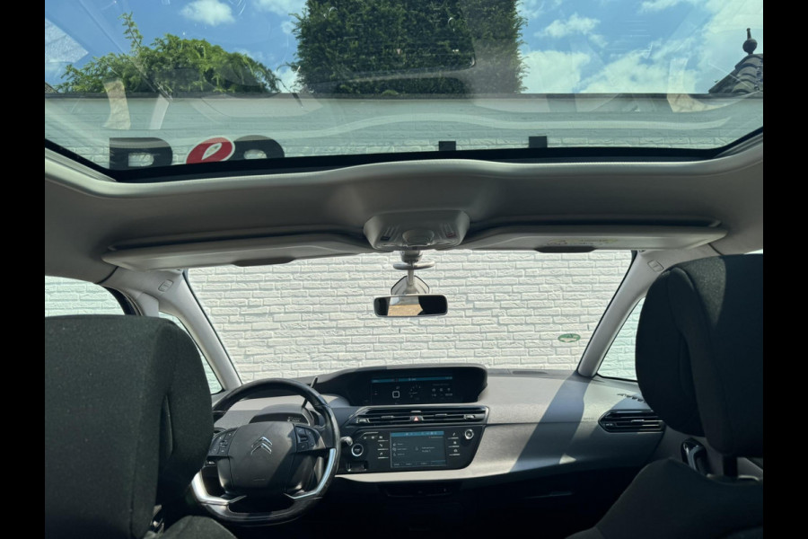 Citroën C4 Picasso 1.2 PureTech Feel Automaat Cruise control Climate control Apple Carplay Achteruitrijcamera Panorama