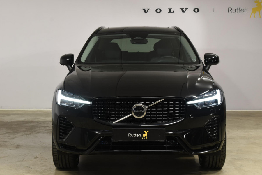 Volvo XC60 T6 350PK Automaat Plug-in hybrid AWD Plus Dark / Panoramadak / 360 camera / Luchtvering / Harman Kardon / 21'' velgen / Trekhaak