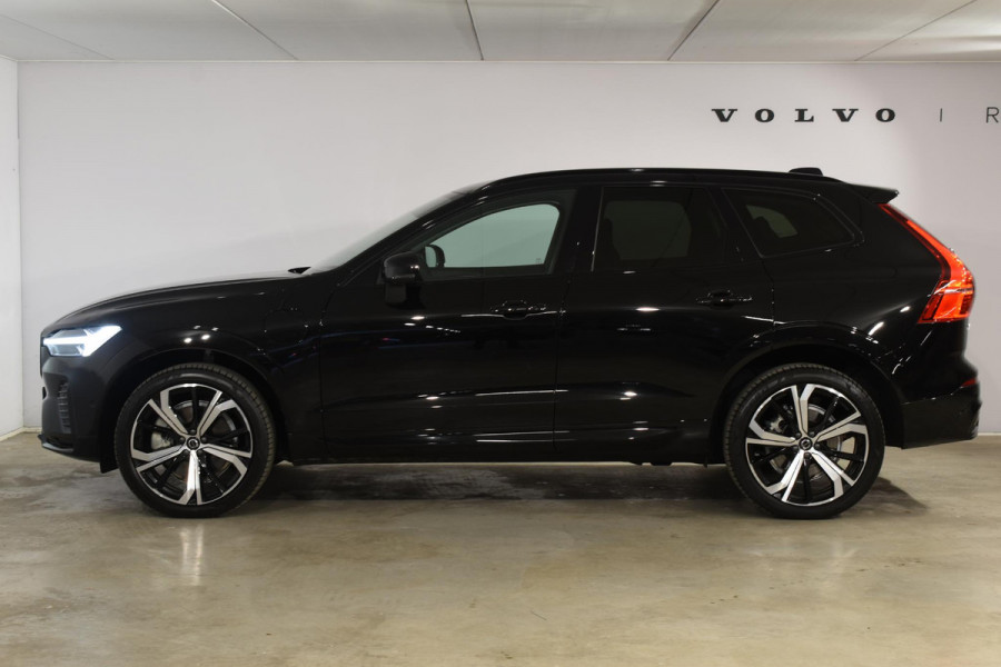 Volvo XC60 T6 350PK Automaat Plug-in hybrid AWD Plus Dark / Panoramadak / 360 camera / Luchtvering / Harman Kardon / 21'' velgen / Trekhaak