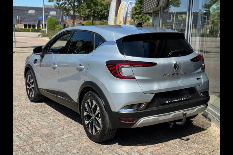 Renault Captur 1.6 E-Tech full hybrid 145 techno Trekhaak / Navi / P-sensoren & camera / Clima / LM velgen
