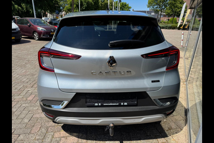 Renault Captur 1.6 E-Tech full hybrid 145 techno Trekhaak / Navi / P-sensoren & camera / Clima / LM velgen