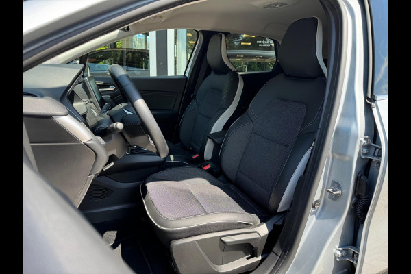 Renault Captur 1.6 E-Tech full hybrid 145 techno Trekhaak / Navi / P-sensoren & camera / Clima / LM velgen