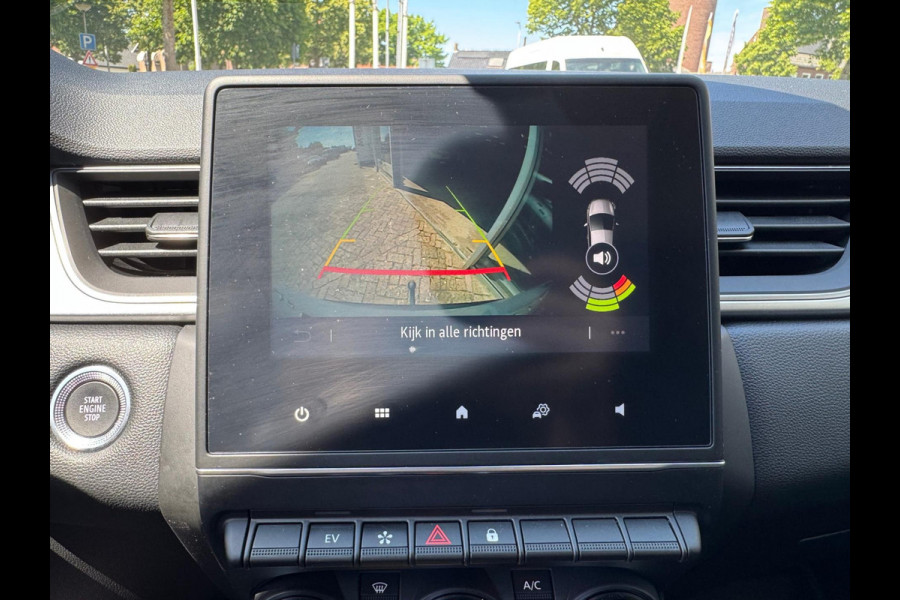 Renault Captur 1.6 E-Tech full hybrid 145 techno Trekhaak / Navi / P-sensoren & camera / Clima / LM velgen