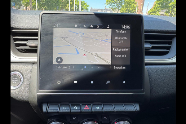 Renault Captur 1.6 E-Tech full hybrid 145 techno Trekhaak / Navi / P-sensoren & camera / Clima / LM velgen