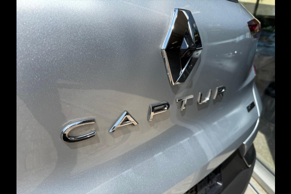 Renault Captur 1.6 E-Tech full hybrid 145 techno Trekhaak / Navi / P-sensoren & camera / Clima / LM velgen