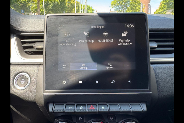 Renault Captur 1.6 E-Tech full hybrid 145 techno Trekhaak / Navi / P-sensoren & camera / Clima / LM velgen