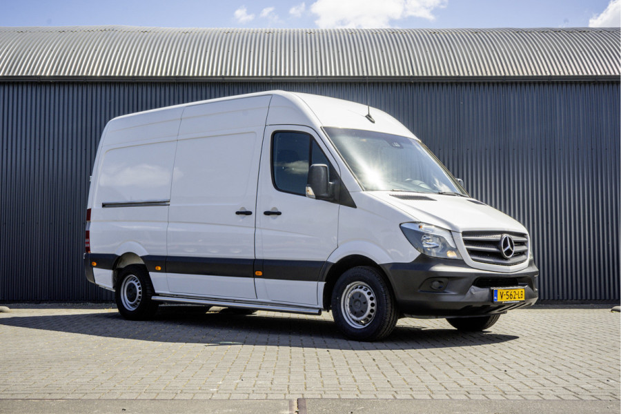 Mercedes-Benz Sprinter 311CDI | L2H2 | Camera | Airco | Volledige Inrichting | Omvormer | Oprijplaat | Euro 6