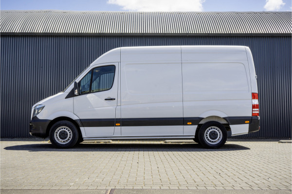 Mercedes-Benz Sprinter 311CDI | L2H2 | Camera | Airco | Volledige Inrichting | Omvormer | Oprijplaat | Euro 6