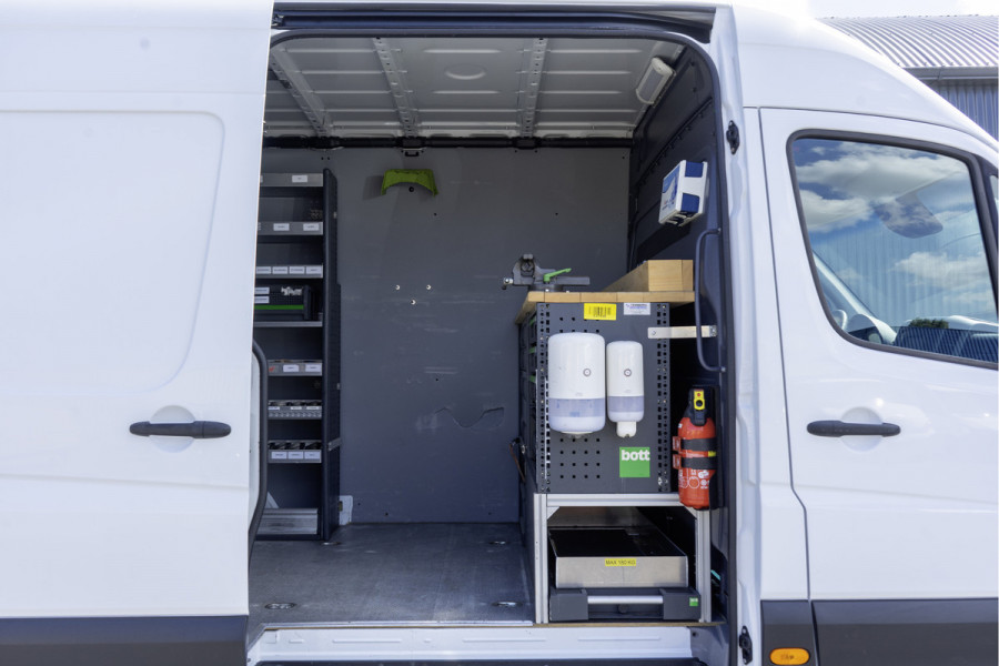 Mercedes-Benz Sprinter 311CDI | L2H2 | Camera | Airco | Volledige Inrichting | Omvormer | Oprijplaat | Euro 6