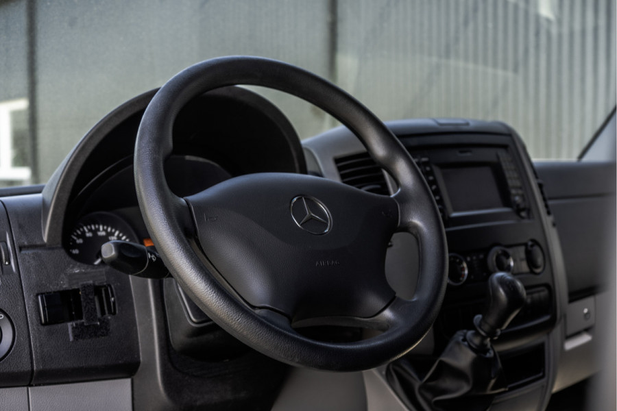 Mercedes-Benz Sprinter 311CDI | L2H2 | Camera | Airco | Volledige Inrichting | Omvormer | Oprijplaat | Euro 6
