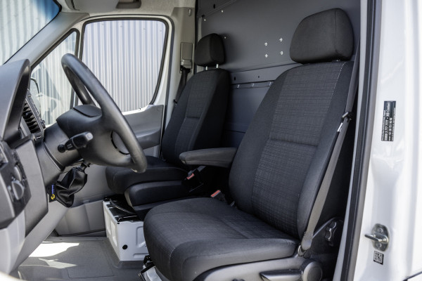 Mercedes-Benz Sprinter 311CDI | L2H2 | Camera | Airco | Volledige Inrichting | Omvormer | Oprijplaat | Euro 6