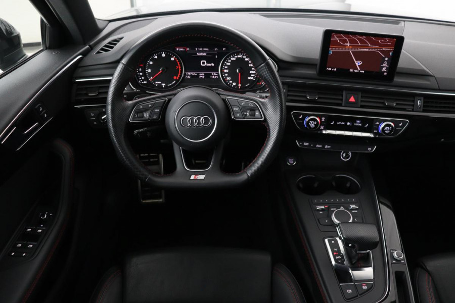Audi A4 1.4 TFSI Sport S Line Black Edition | Leder | Trekhaak | Stoelverwarming | Full LED | Navigatie | Climate control | Parkeerhulp | Cruise control