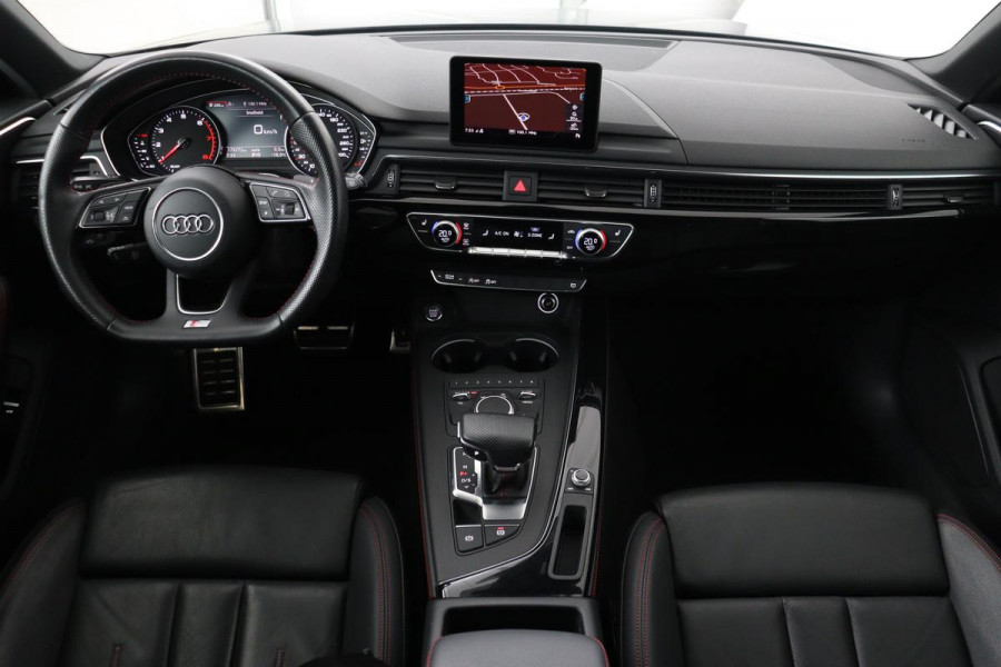 Audi A4 1.4 TFSI Sport S Line Black Edition | Leder | Trekhaak | Stoelverwarming | Full LED | Navigatie | Climate control | Parkeerhulp | Cruise control