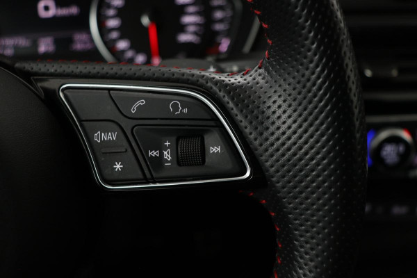 Audi A4 1.4 TFSI Sport S Line Black Edition | Leder | Trekhaak | Stoelverwarming | Full LED | Navigatie | Climate control | Parkeerhulp | Cruise control