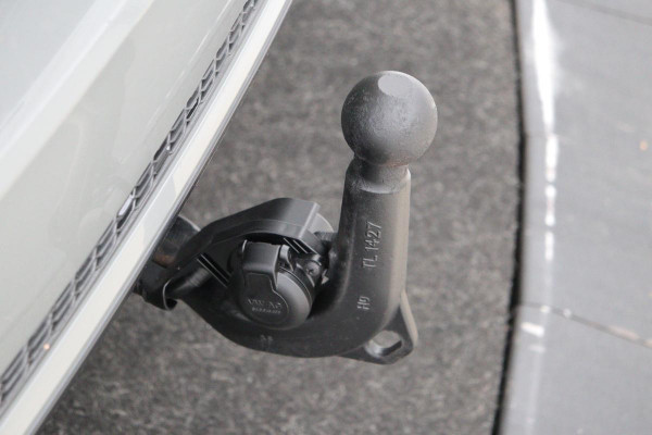 Audi A4 1.4 TFSI Sport S Line Black Edition | Leder | Trekhaak | Stoelverwarming | Full LED | Navigatie | Climate control | Parkeerhulp | Cruise control