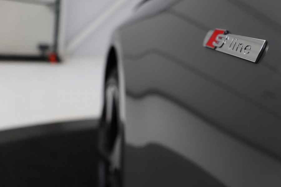 Audi A4 1.4 TFSI Sport S Line Black Edition | Leder | Trekhaak | Stoelverwarming | Full LED | Navigatie | Climate control | Parkeerhulp | Cruise control