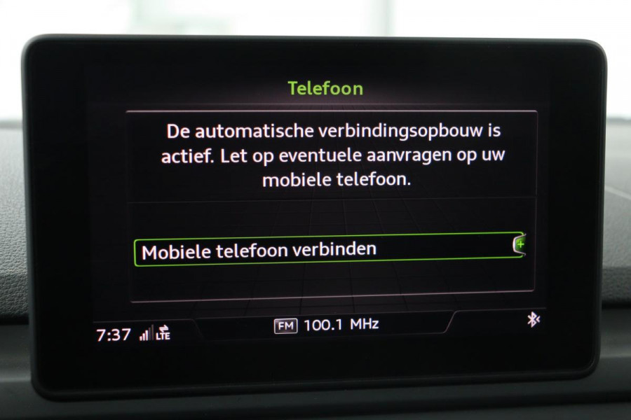 Audi A4 1.4 TFSI Sport S Line Black Edition | Leder | Trekhaak | Stoelverwarming | Full LED | Navigatie | Climate control | Parkeerhulp | Cruise control