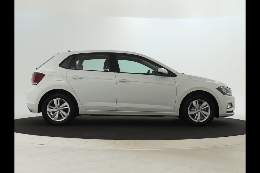 Volkswagen Polo 1.0 TSI Comfortline NAVI | CarPlay | Dealer onderhouden