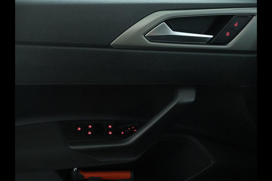 Volkswagen Polo 1.0 TSI Comfortline NAVI | CarPlay | Dealer onderhouden
