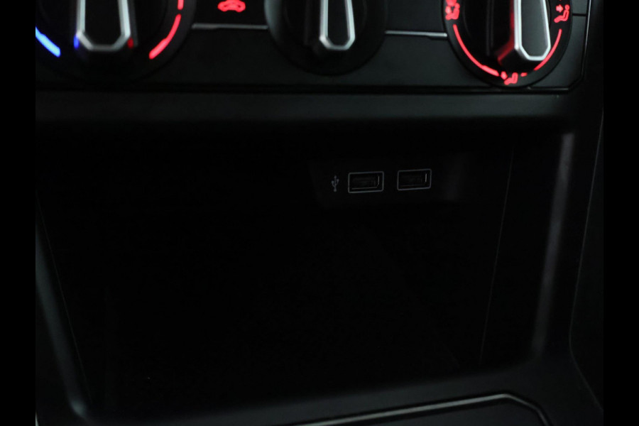 Volkswagen Polo 1.0 TSI Comfortline NAVI | CarPlay | Dealer onderhouden