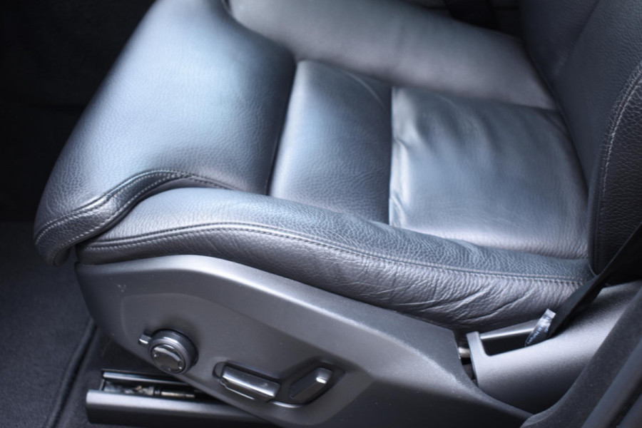 Volvo XC60 T6 340PK Automaat Plug-in hybrid AWD Inscription / Panoramadak / Harman Kardon / Intellisafe / Blis / Climate pack