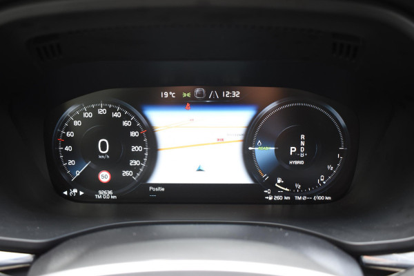 Volvo XC60 T6 340PK Automaat Plug-in hybrid AWD Inscription / Panoramadak / Harman Kardon / Intellisafe / Blis / Climate pack