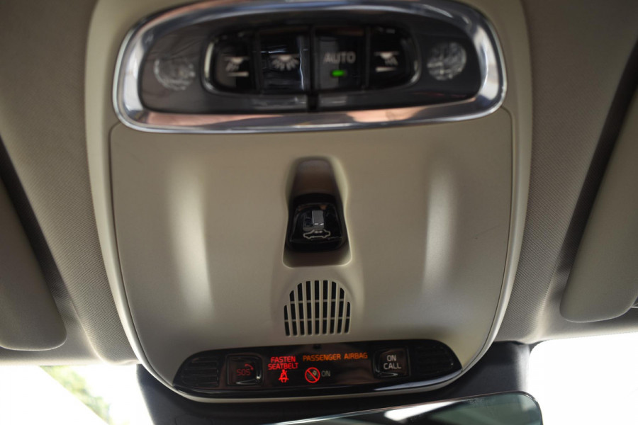 Volvo XC60 T6 340PK Automaat Plug-in hybrid AWD Inscription / Panoramadak / Harman Kardon / Intellisafe / Blis / Climate pack