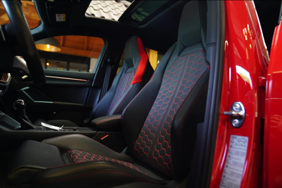Audi RS Q3 Sportback TFSI RS | Panorama | RS-Zetels | 360 camera | Bang&Olufsen | Adaptieve Cruise | Lane Assist | Applecarplay |