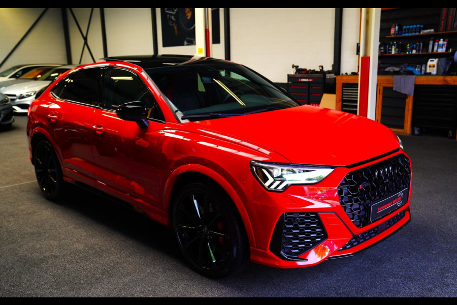 Audi RS Q3 Sportback TFSI RS | Panorama | RS-Zetels | 360 camera | Bang&Olufsen | Adaptieve Cruise | Lane Assist | Applecarplay |