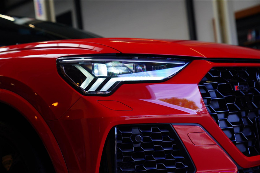 Audi RS Q3 Sportback TFSI RS | Panorama | RS-Zetels | 360 camera | Bang&Olufsen | Adaptieve Cruise | Lane Assist | Applecarplay |