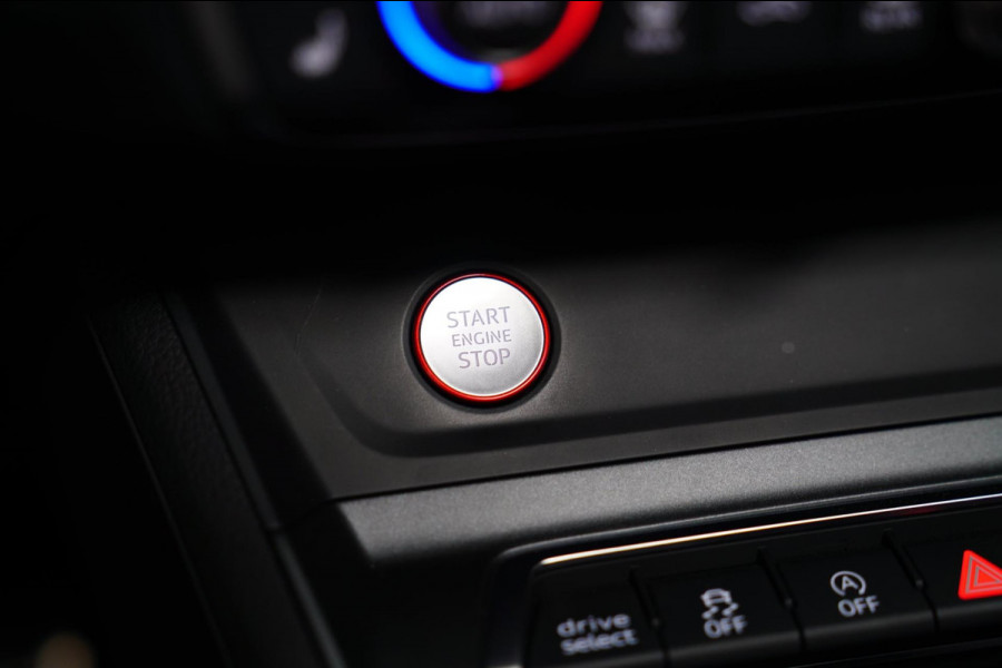 Audi RS Q3 Sportback TFSI RS | Panorama | RS-Zetels | 360 camera | Bang&Olufsen | Adaptieve Cruise | Lane Assist | Applecarplay |