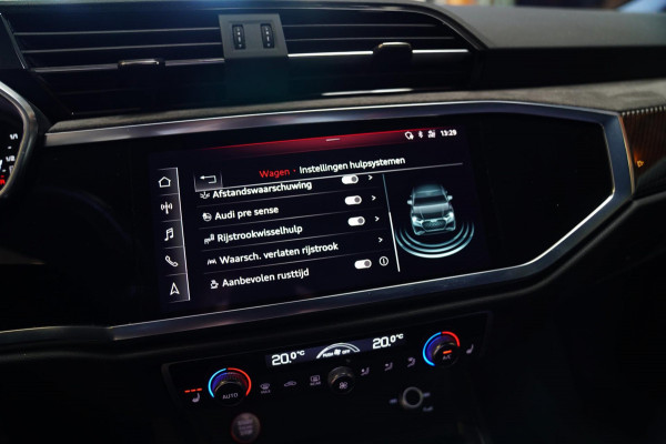 Audi RS Q3 Sportback TFSI RS | Panorama | RS-Zetels | 360 camera | Bang&Olufsen | Adaptieve Cruise | Lane Assist | Applecarplay |