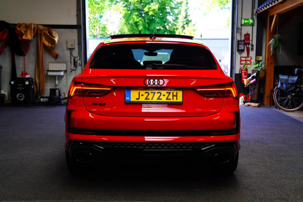 Audi RS Q3 Sportback TFSI RS | Panorama | RS-Zetels | 360 camera | Bang&Olufsen | Adaptieve Cruise | Lane Assist | Applecarplay |