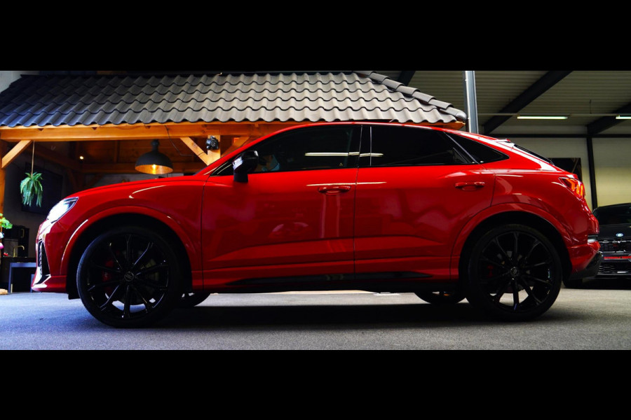 Audi RS Q3 Sportback TFSI RS | Panorama | RS-Zetels | 360 camera | Bang&Olufsen | Adaptieve Cruise | Lane Assist | Applecarplay |