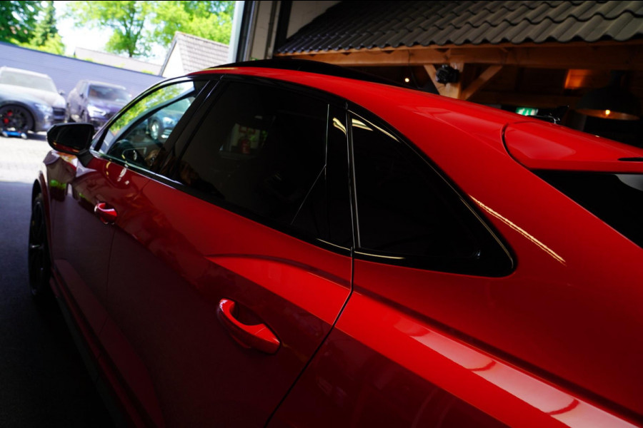 Audi RS Q3 Sportback TFSI RS | Panorama | RS-Zetels | 360 camera | Bang&Olufsen | Adaptieve Cruise | Lane Assist | Applecarplay |
