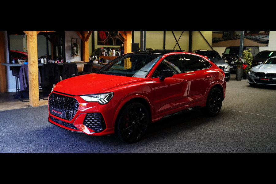 Audi RS Q3 Sportback TFSI RS | Panorama | RS-Zetels | 360 camera | Bang&Olufsen | Adaptieve Cruise | Lane Assist | Applecarplay |