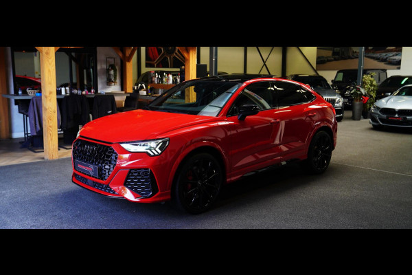Audi RS Q3 Sportback TFSI RS | Panorama | RS-Zetels | 360 camera | Bang&Olufsen | Adaptieve Cruise | Lane Assist | Applecarplay |